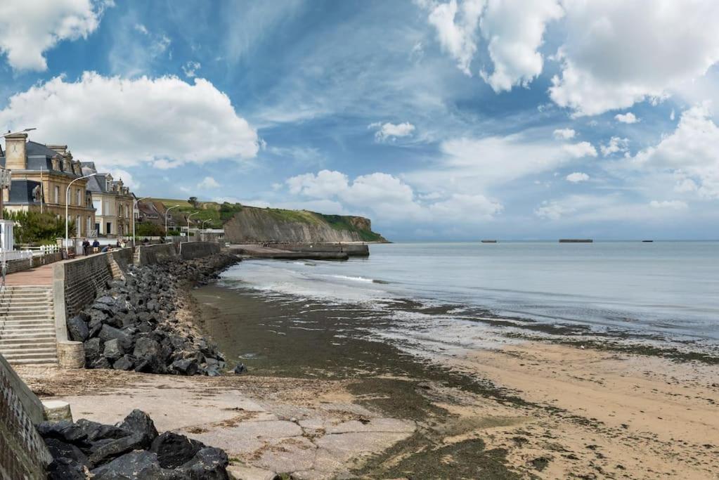 Le Joffre - Studio Sur La Digue En Centre Ville Arromanches-les-Bains Exterior photo